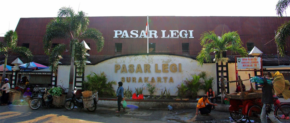 Pedagang Pasar Legi Kembali Bangkit