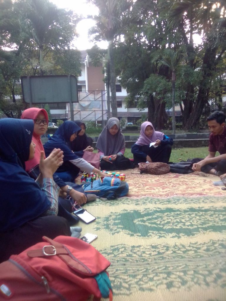 Libatkan Mahasiswa dalam Menjaga Lingkungan