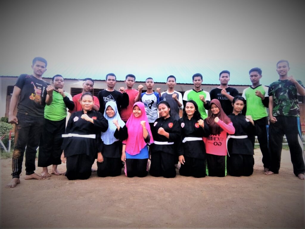 DUNIA PENCAK SILATKU