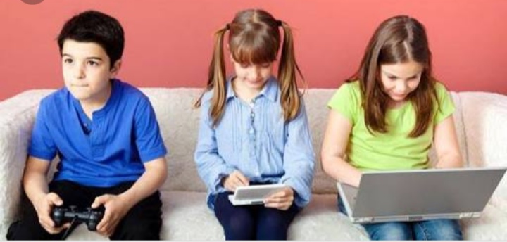 Ketika, Gadget Menjadi Sahabat Anak