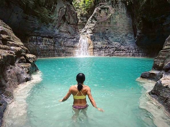 Keindahan Tersembunyi di Air Terjun Waimarang