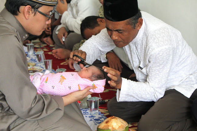 Manfaat dan Hikmah Melaksanakan Aqiqah