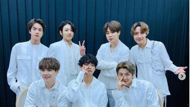 Bukan Cuma Ganteng, Ini 7 Alasan Army Menyukai BTS