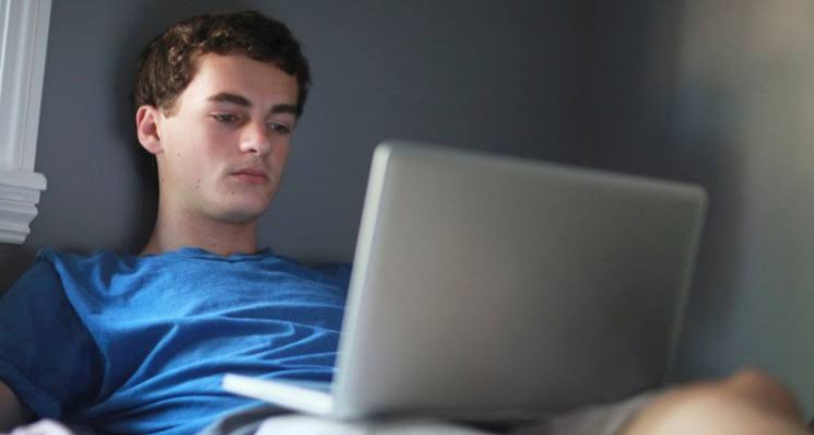 PERGAULAN REMAJA DI ERA GLOBALISASI 4.0