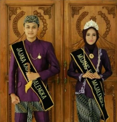 4 Pakaian Adat Jawa Barat Yang Perlu Anda Ketahui