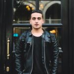 Kenapa Jaket Hitam Selalu Menjadi Warna Favorit Dikalangan Pria? Simak Penjelasannya