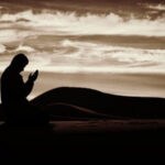 Kisah: Aku Lepas Jilbabku Demi Pekerjaan