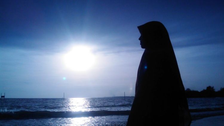 Cara Gaul dan Tidak Kebablasan Ala Artikel Remaja Muslimah