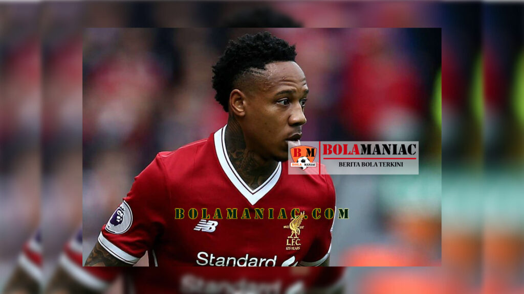 Bek Internasional Inggris Nathaniel Clyne Akan Diperpanjang