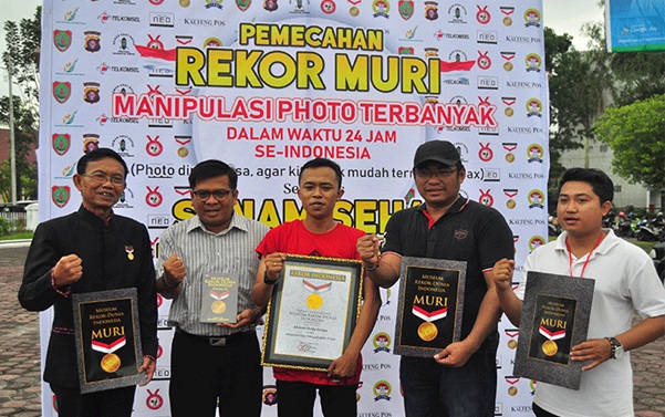 Ahmad Suryadi Pemuda Biasa Yang Pecahkan Rekor MURI Indonesia Dengan Editan Foto Keren