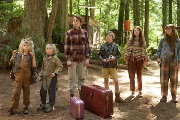 7 Rekomendasi Film Keluarga Terbaik untuk Ditonton di Rumah Saja