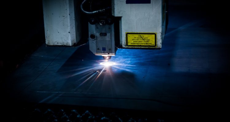 5 Kelebihan Mesin Laser Cutting yang Harus Anda Ketahui