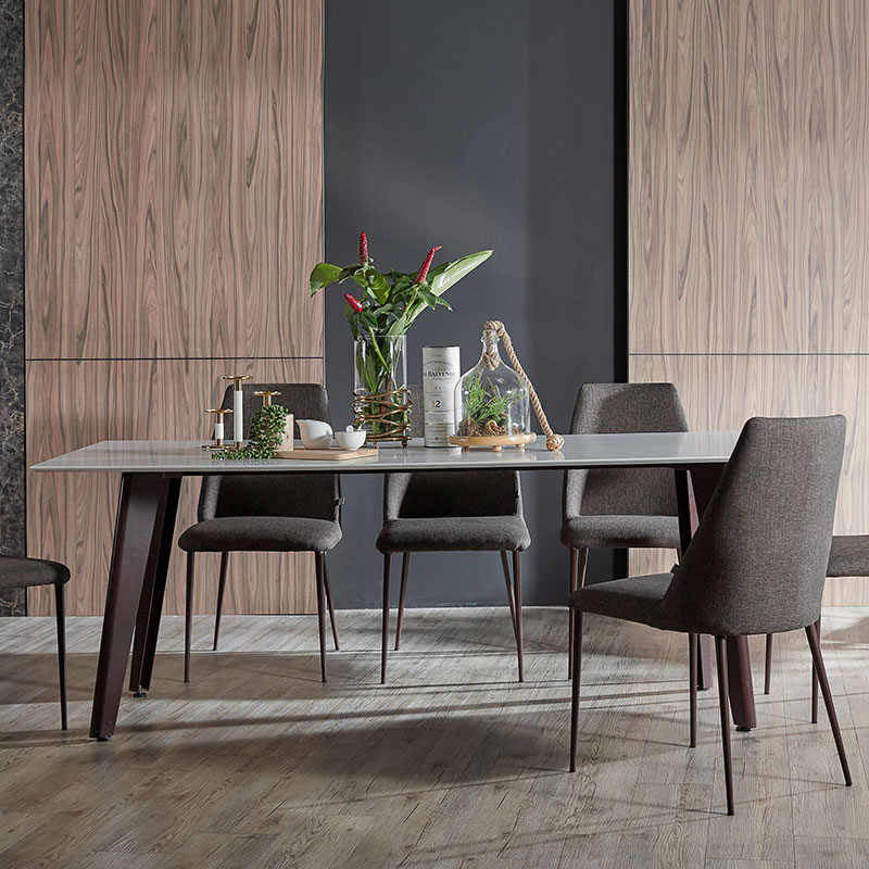 3 Fungsi Meja Makan Minimalis Modern yang Sering Diabaikan