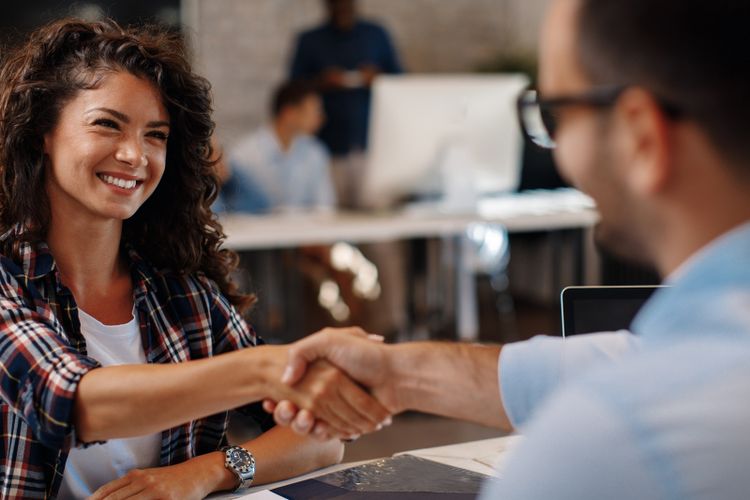 7 Contoh Perkenalan Diri Bahasa Inggris yang Benar