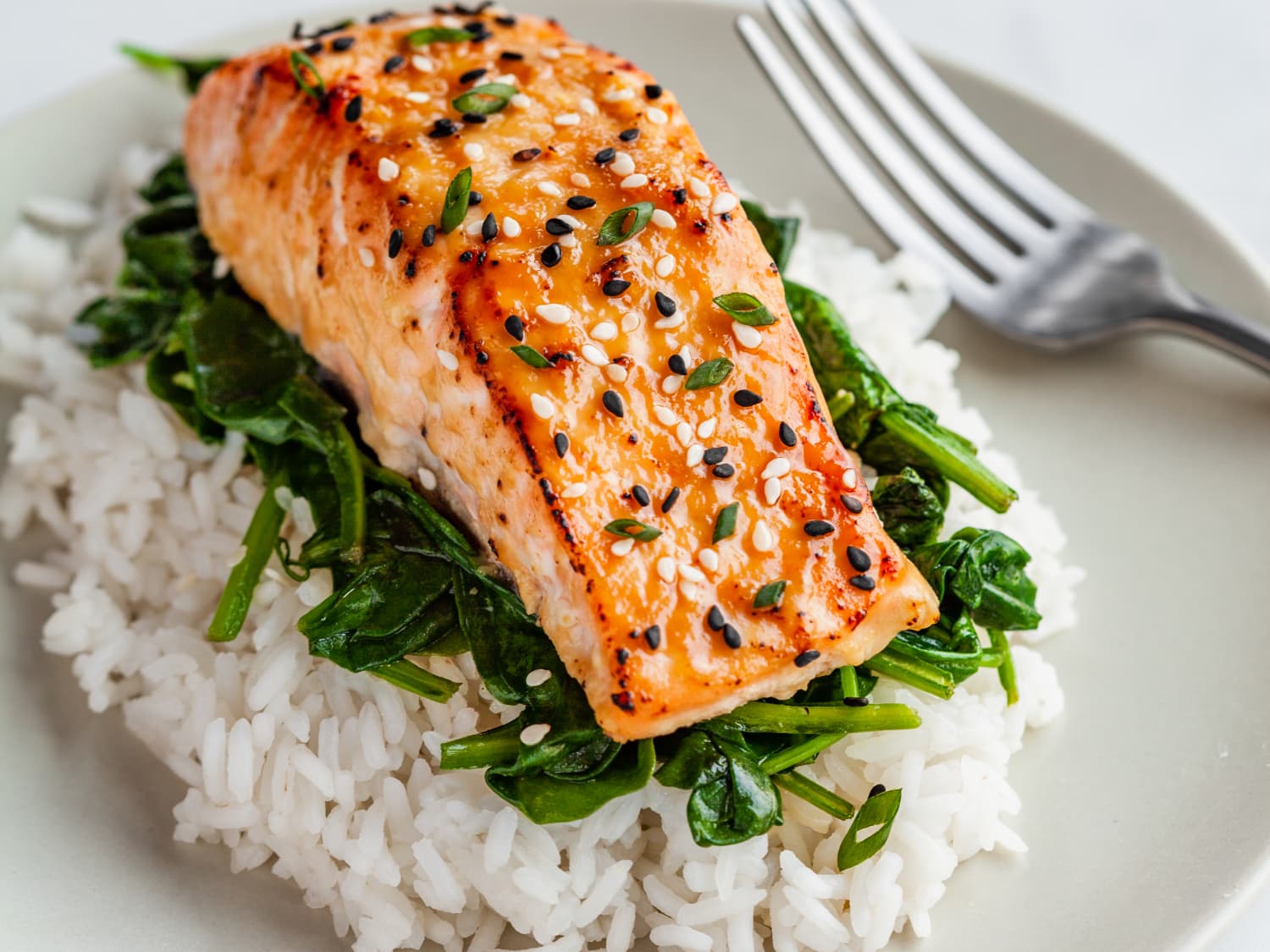 Rekomendasi Olahan Salmon Bumbu Khas Asia