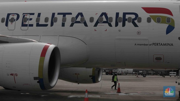 calon-penumpang-pemberangkatan-rute-jakarta-bali-di-bandara-soetta-tangerang-banten-kamis-284-maskapai-pelita-air-service-pas--7_169