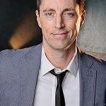 0edfd67e6b31b538c69057dfeae0324c8c3cd06d58bb149c24db0f0dfce5b618._SX300_