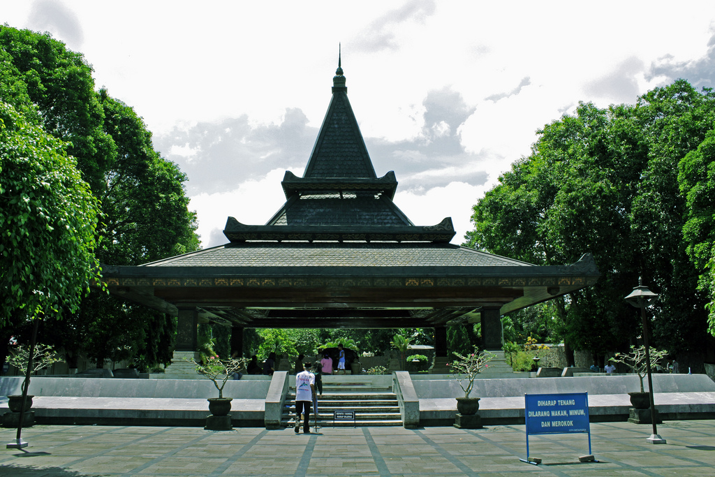 Makam_Soekarno-1-2